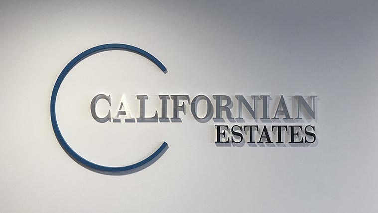 Californian estate 3D signs