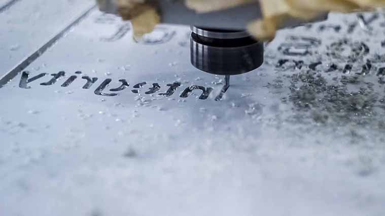 Cutting an aluminum sign