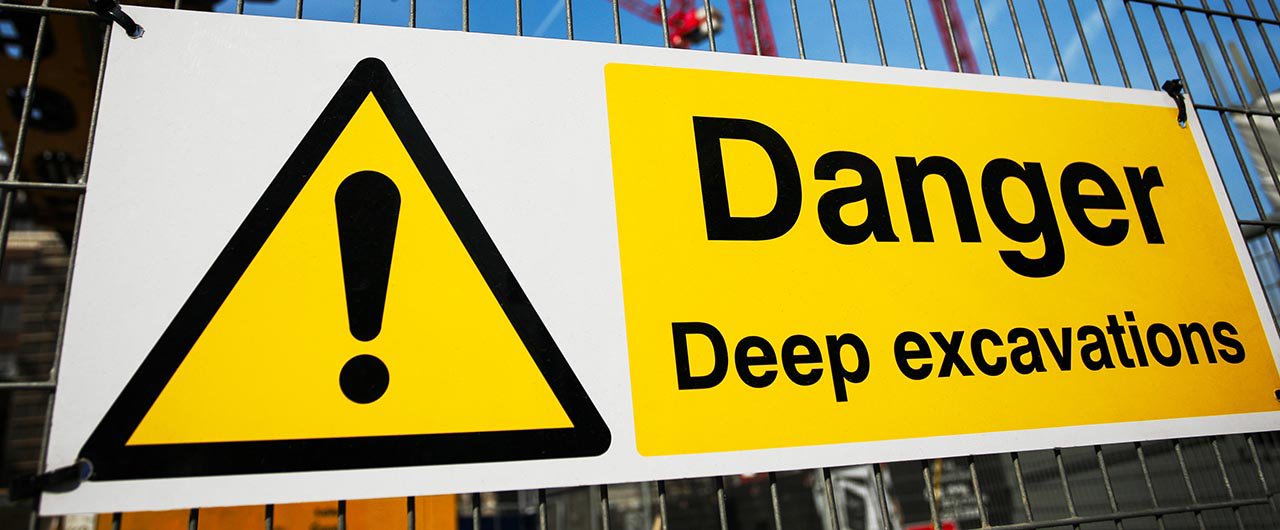 Danger safety sign direct printed on aluminum material - Front signs