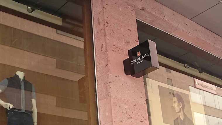 Elegant Lightbox Sign