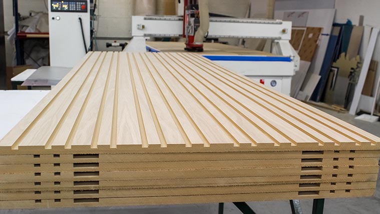 Plywood with engravings