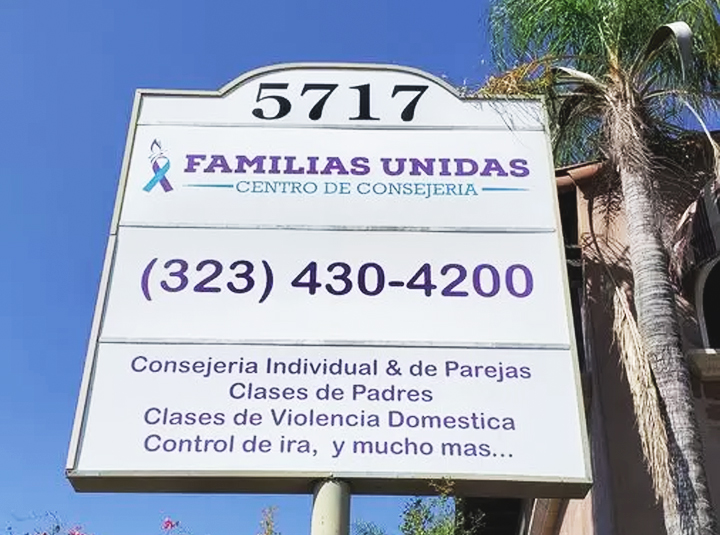 Familias Unidas Centro De Consejeria plaza sign tailor-made of acrylic and opaque vinyl