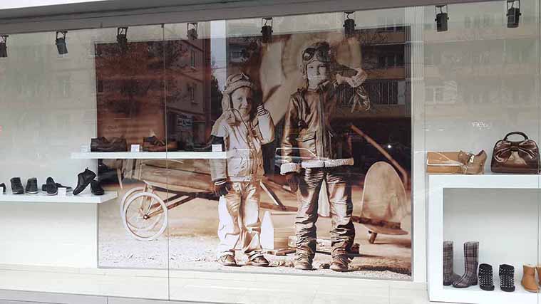 Storefront custom banner