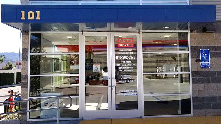 Vinyl door letterings