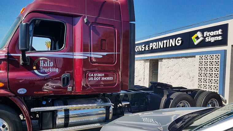 Vinyl letterings for trucks