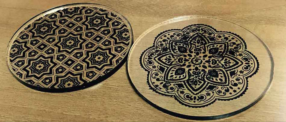 Coaster with black attractive trims on acryl
