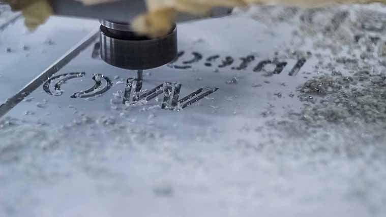 cutting letters on aluminum