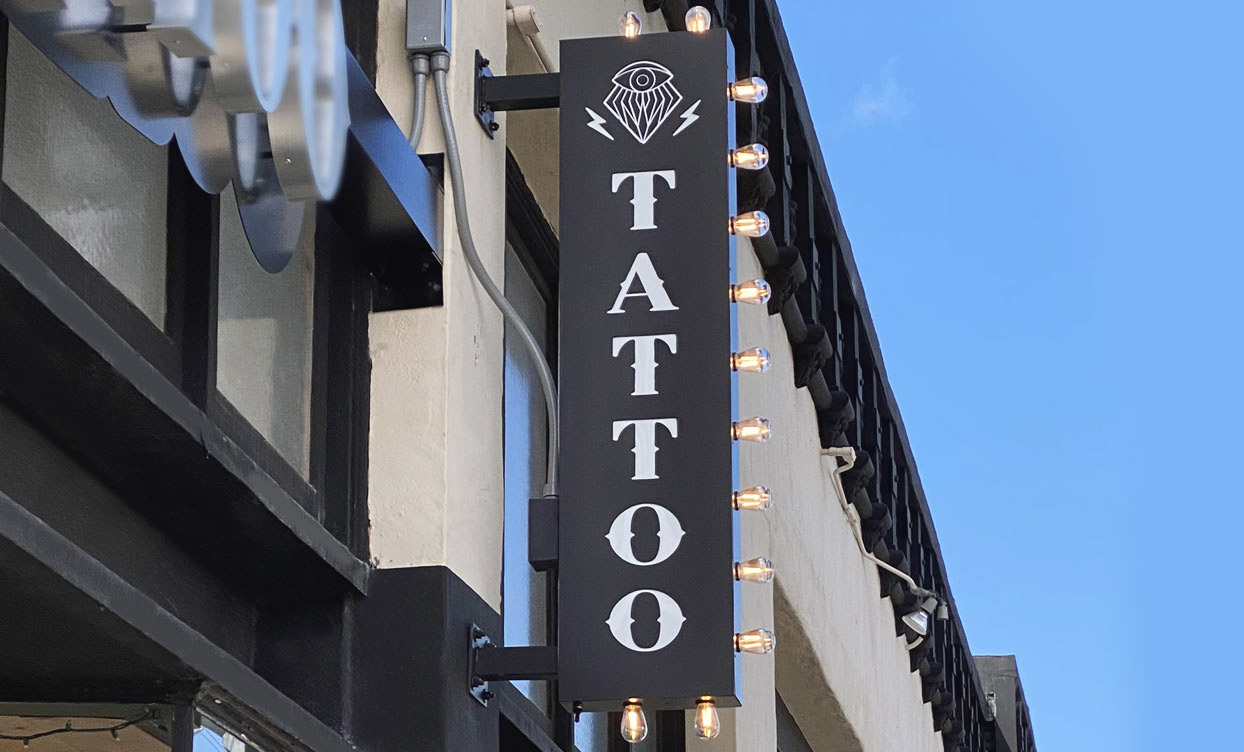 Tattoo salon custom light box sign with light bulbs, made of aluminum and acrylic