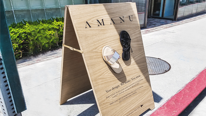 wooden-sandwich-board-for-amanu