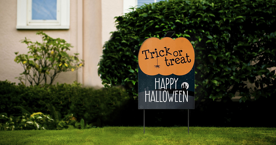 Trick or treat PVC yard sign