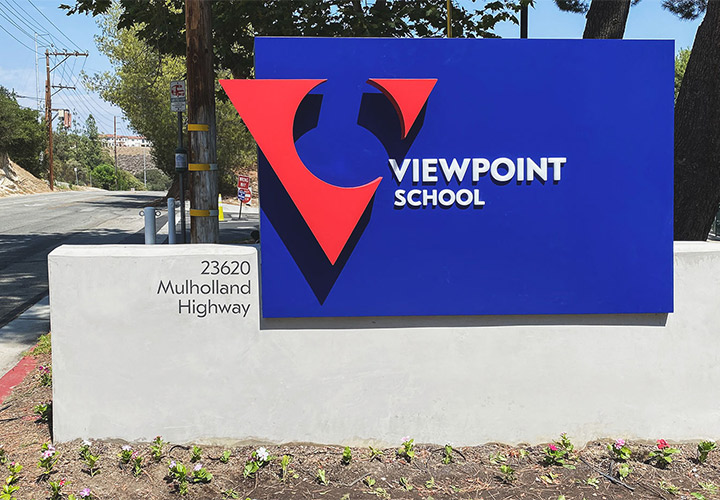 Viewpoint School custom signage done in a monumental size with aluminum and acrylic materials