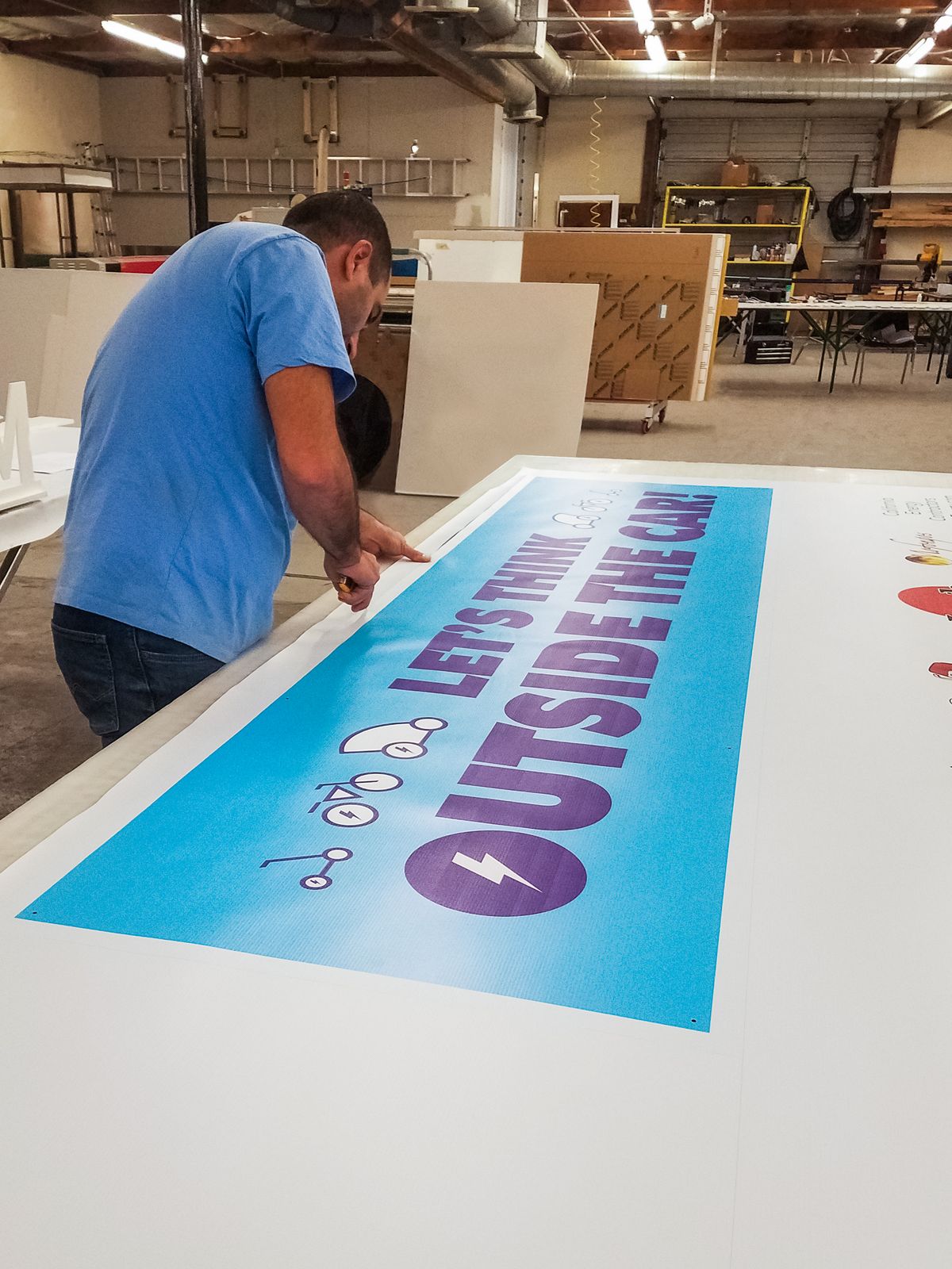 Vinyl Banner Cutting