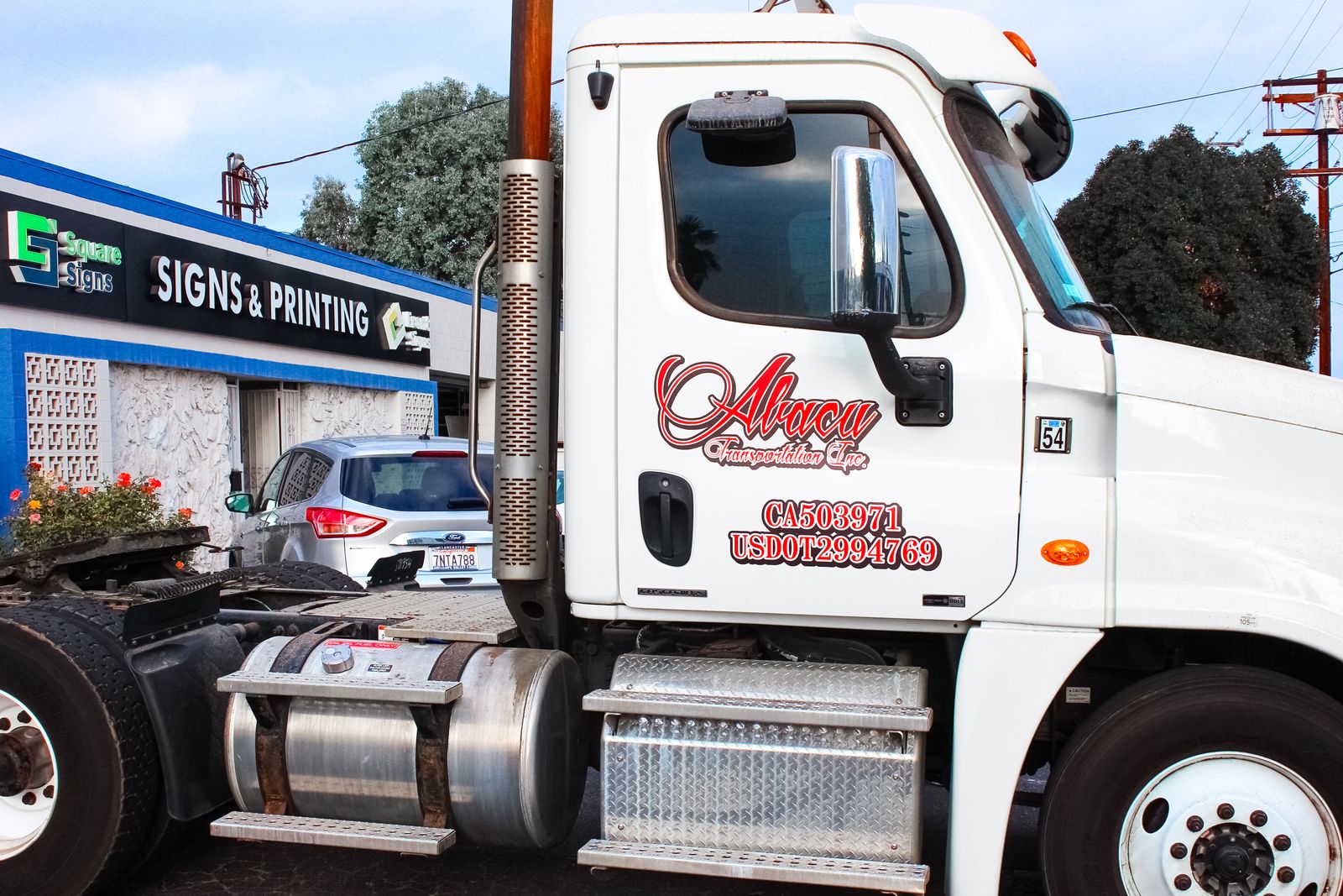 truck wrapping process