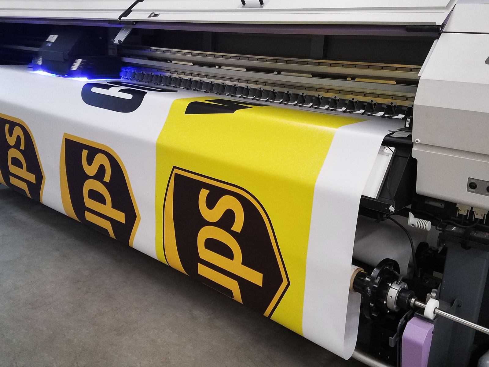 ups banner printing