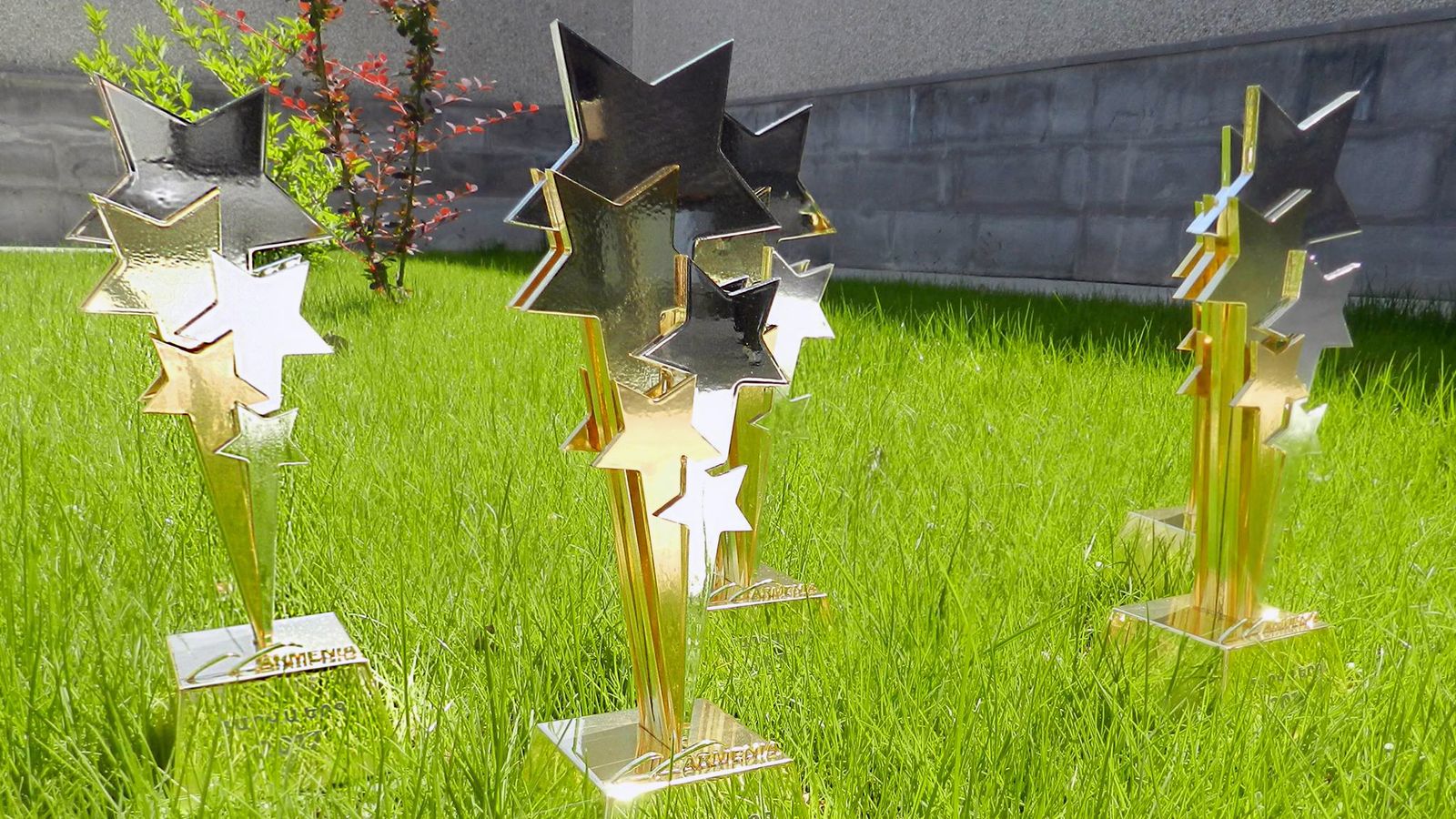 acrylic award statues