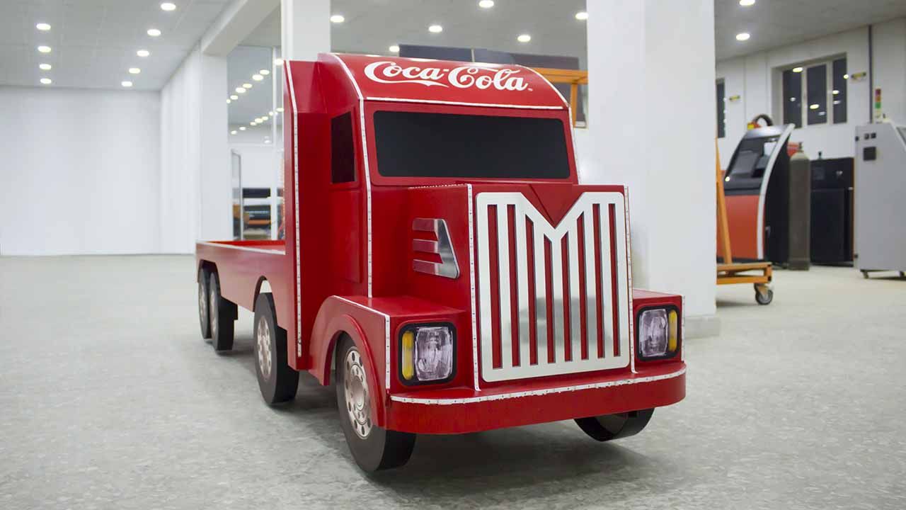 decorative coca cola truck