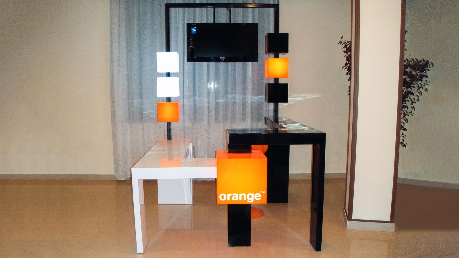 Orange Telecommunications light box logo sign made of acrylic and aluminum for decorating