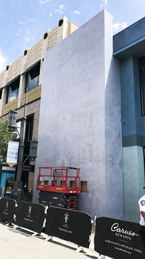 installing a large banner