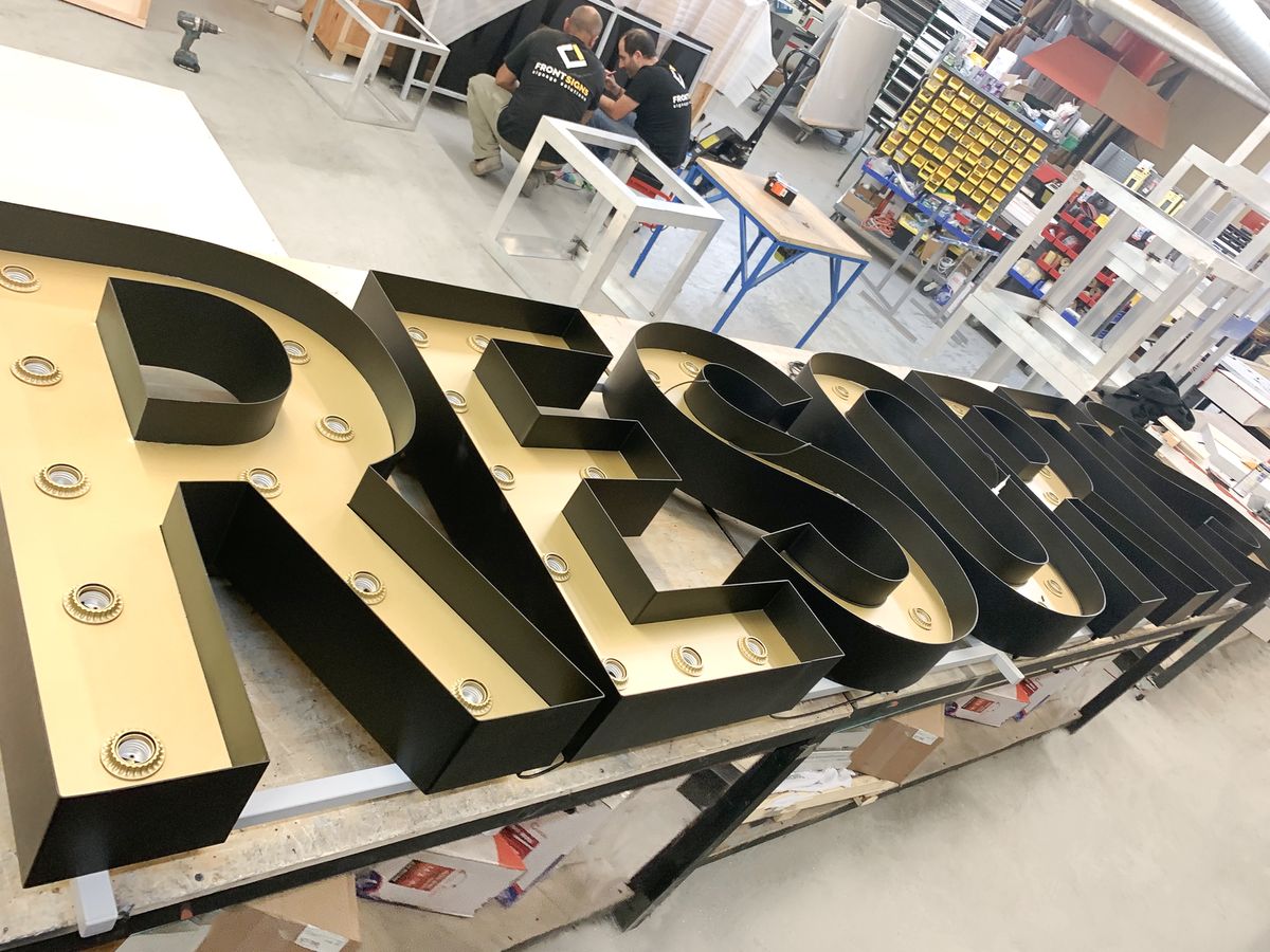 making a marquee sign