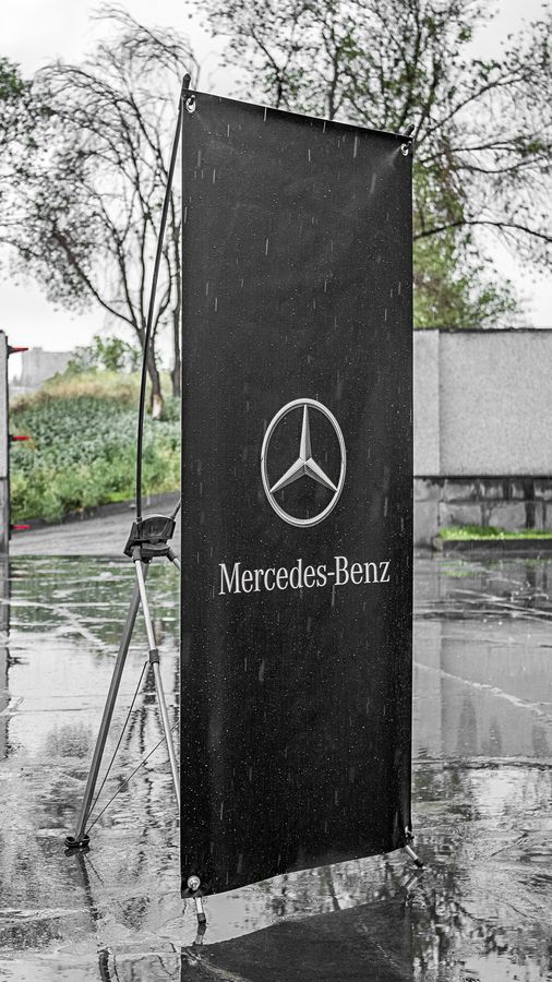 mercedes x stand banner