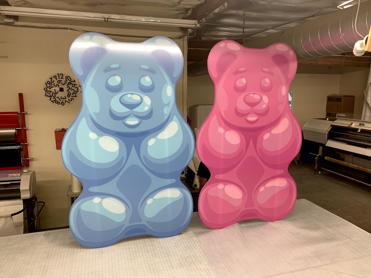 Gummy bear decor elements made of durable PVC