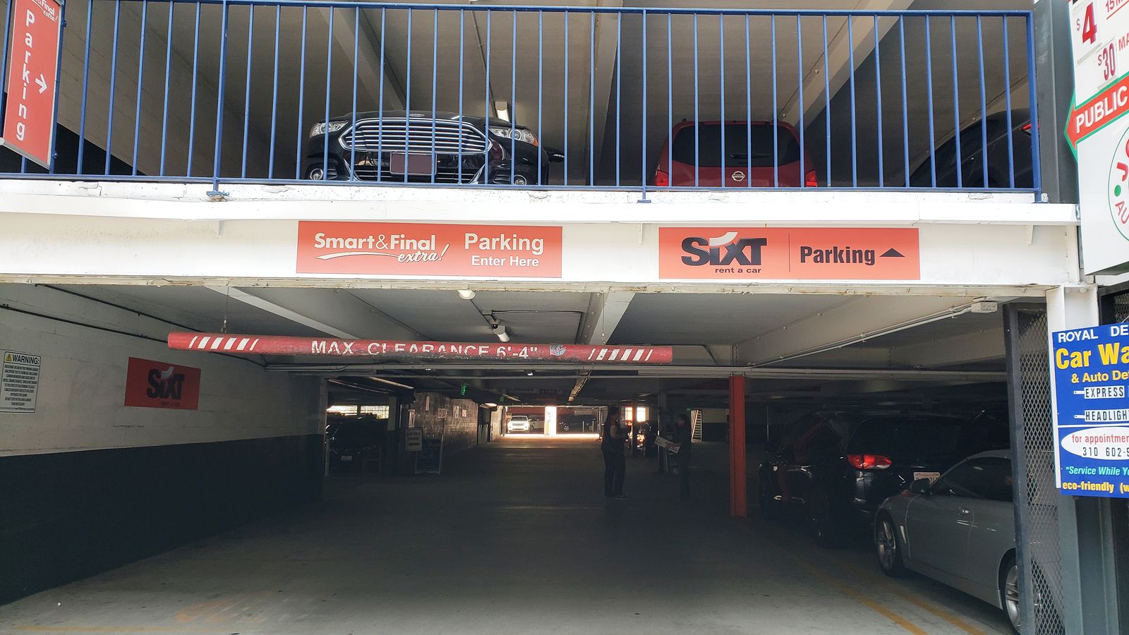 sixt dibond directional sign