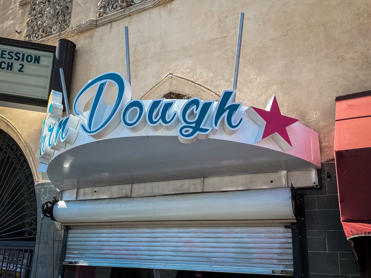 Turn Dough 3d sign with the company name and logo made of aluminum and acrylic