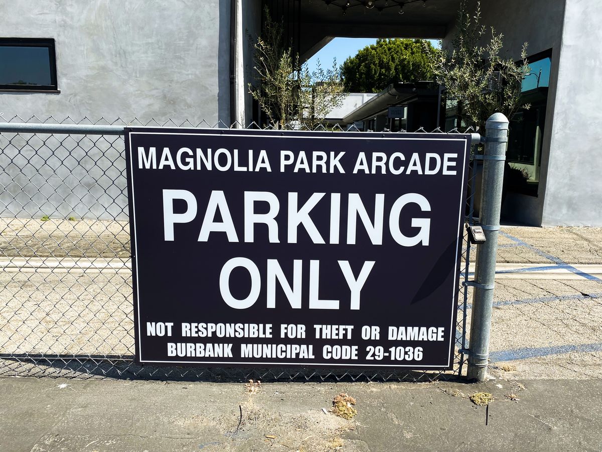 dibond parking only sign