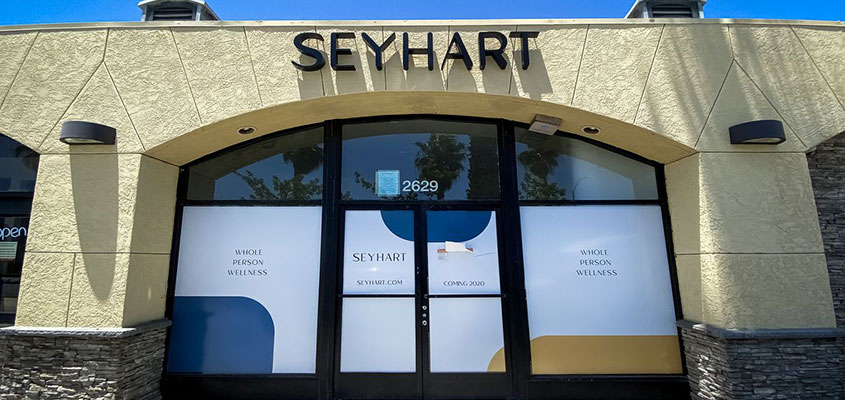 Signage example from Seyhart for showing how to design a business sign