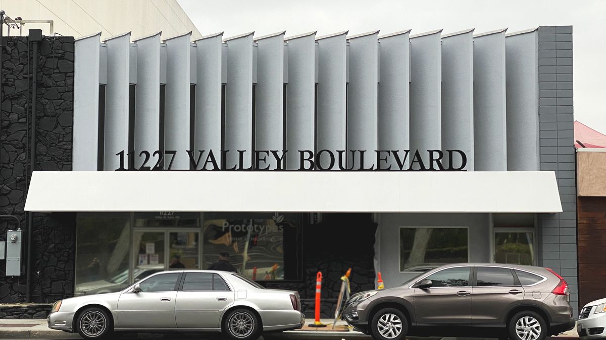 Valley Boulevard 3d sign with the brand name and address number made of aluminum and acrylic
