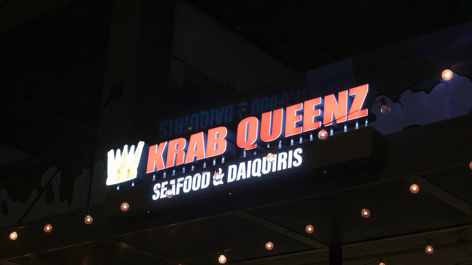 krab queenz channel letters