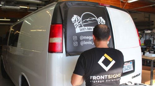 van wrapping process