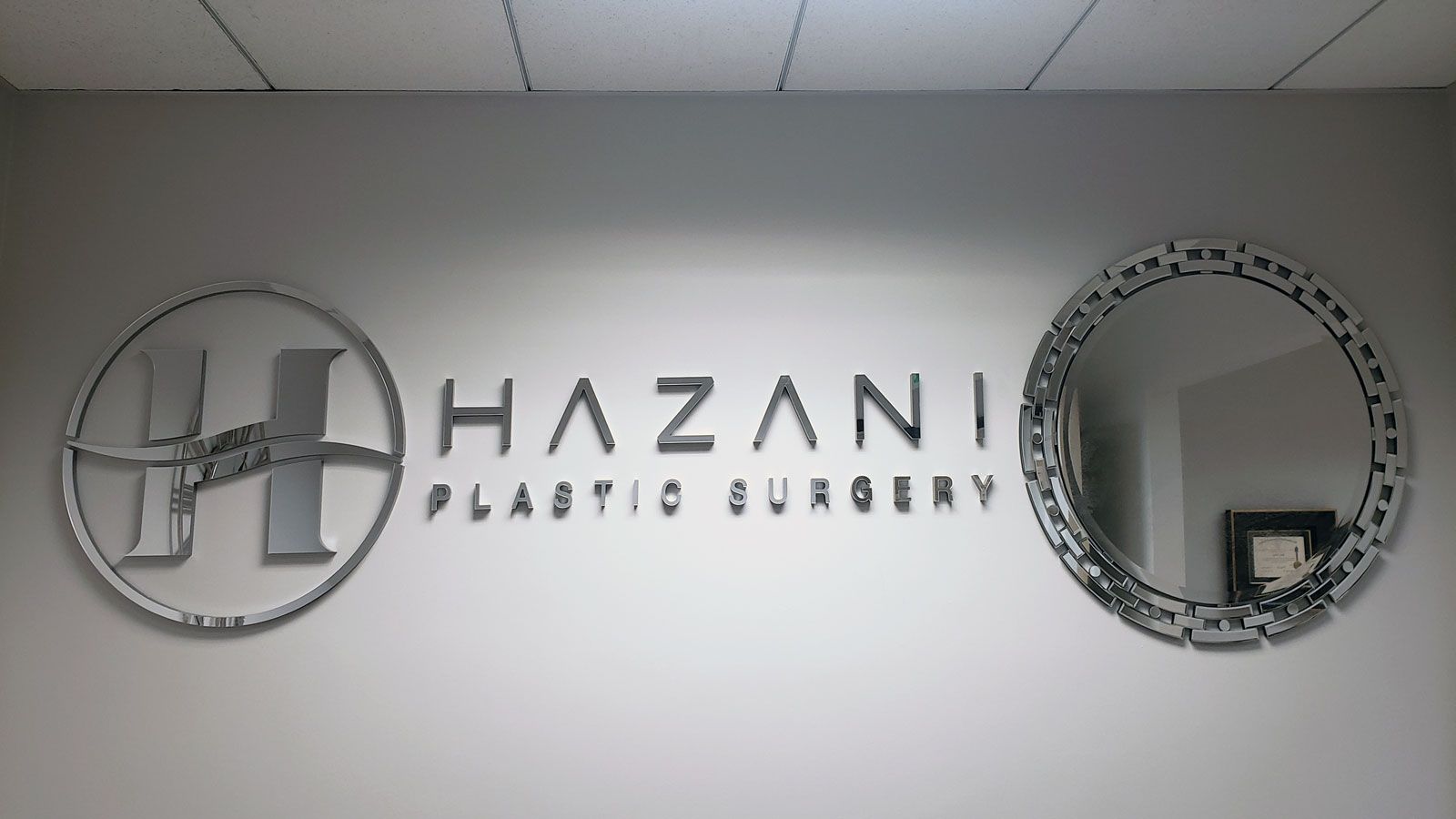 Hazani mirror acrylic letters