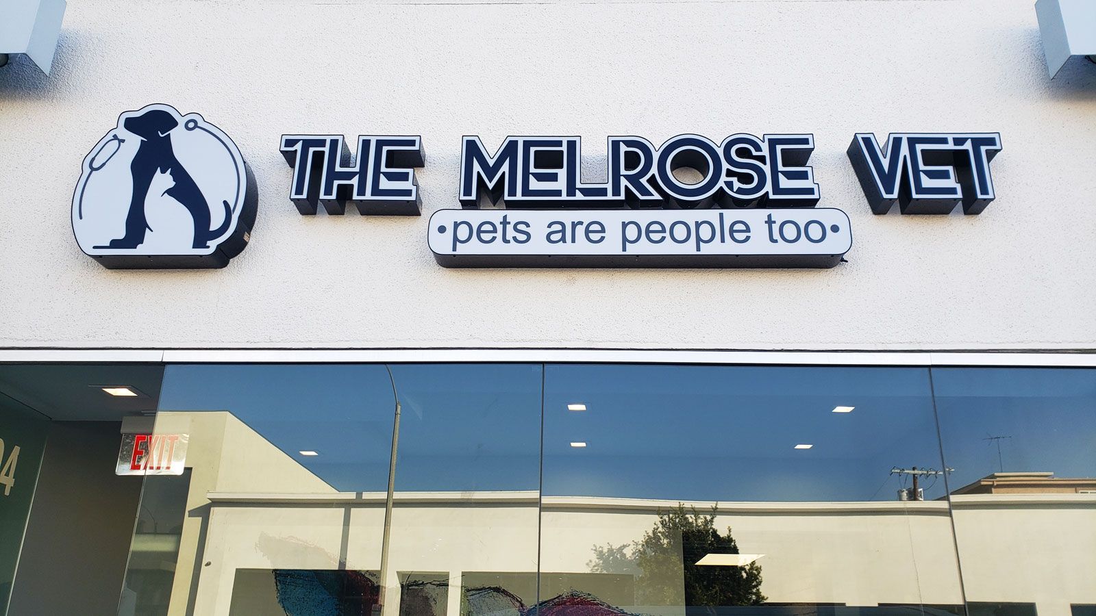 Melrose vet illuminated signs