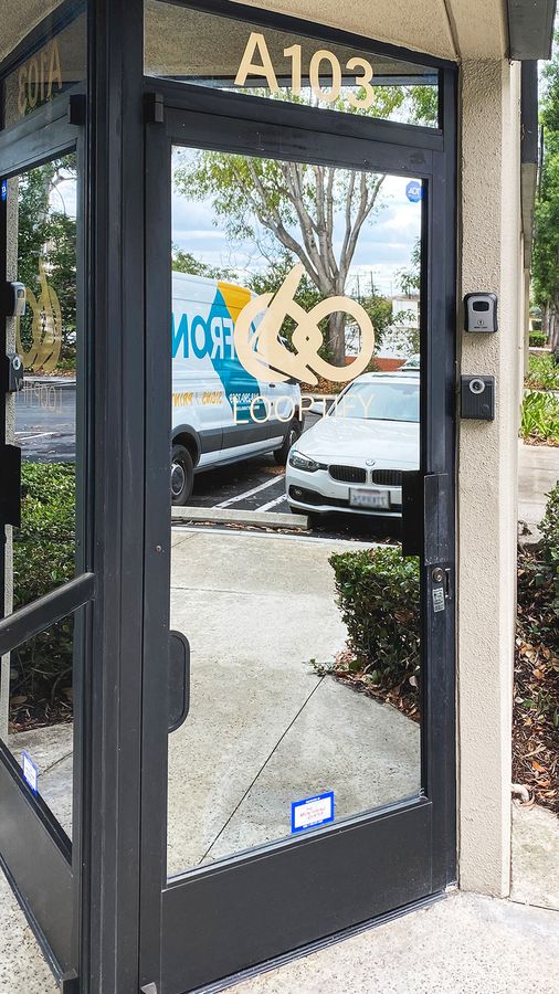 Looptify window decal