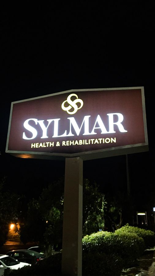 Sylmar pylon sign