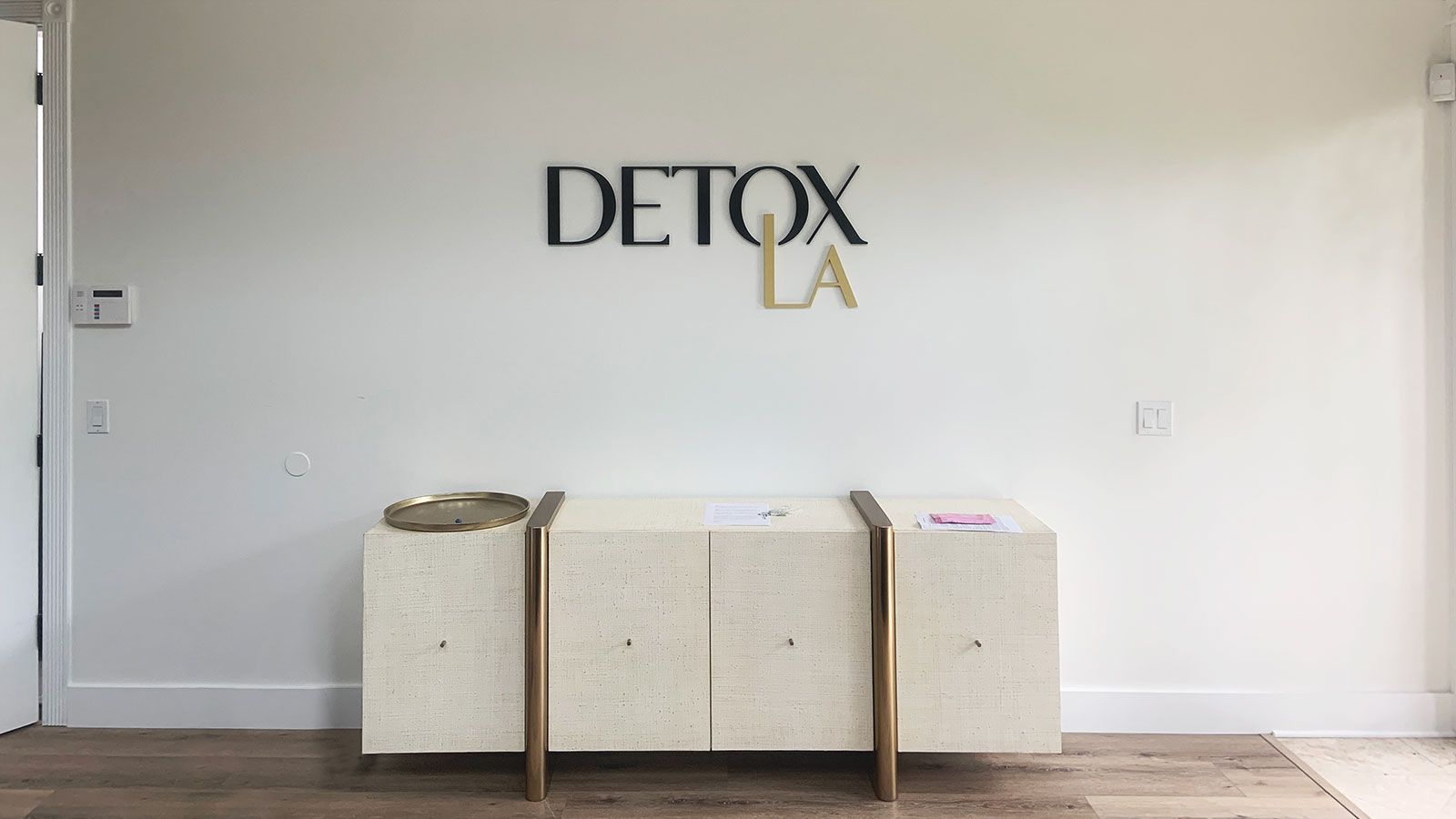 Detox LA 3D letters