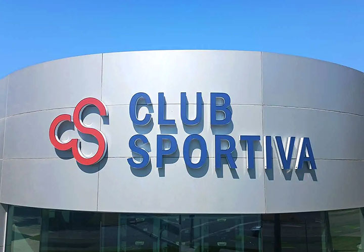 Club Sportiva building sign in blue displaying the brand name made of lexan and aluminum