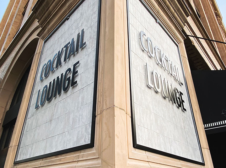 Cocktail Lounge building letters displaying the brand name made of aluminum