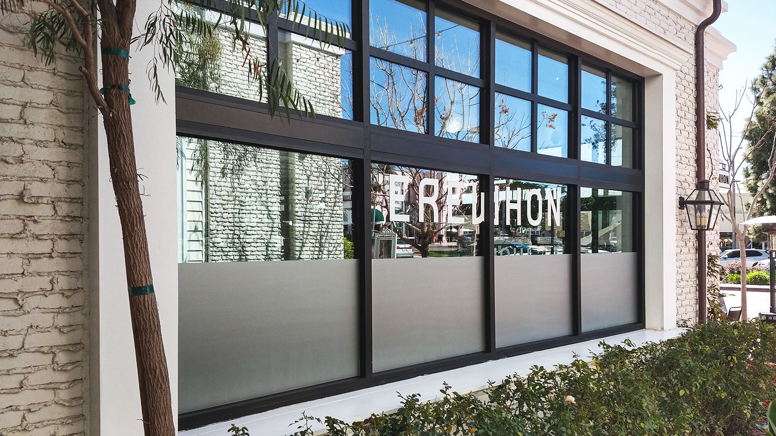 Erewhon store vinyl lettering