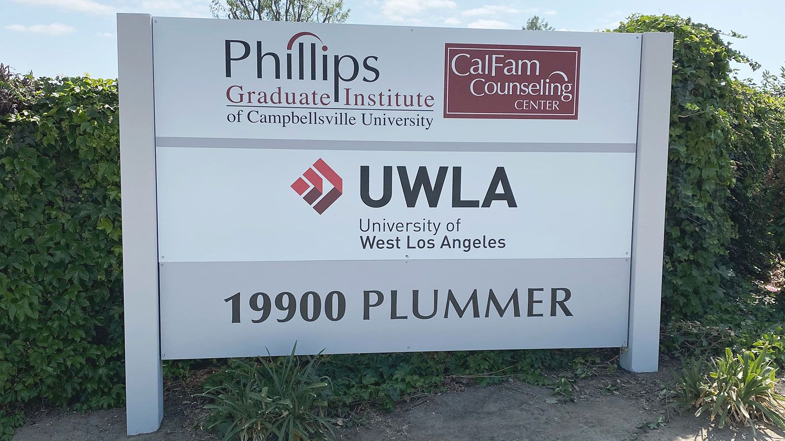 UWLA plywood monument sign