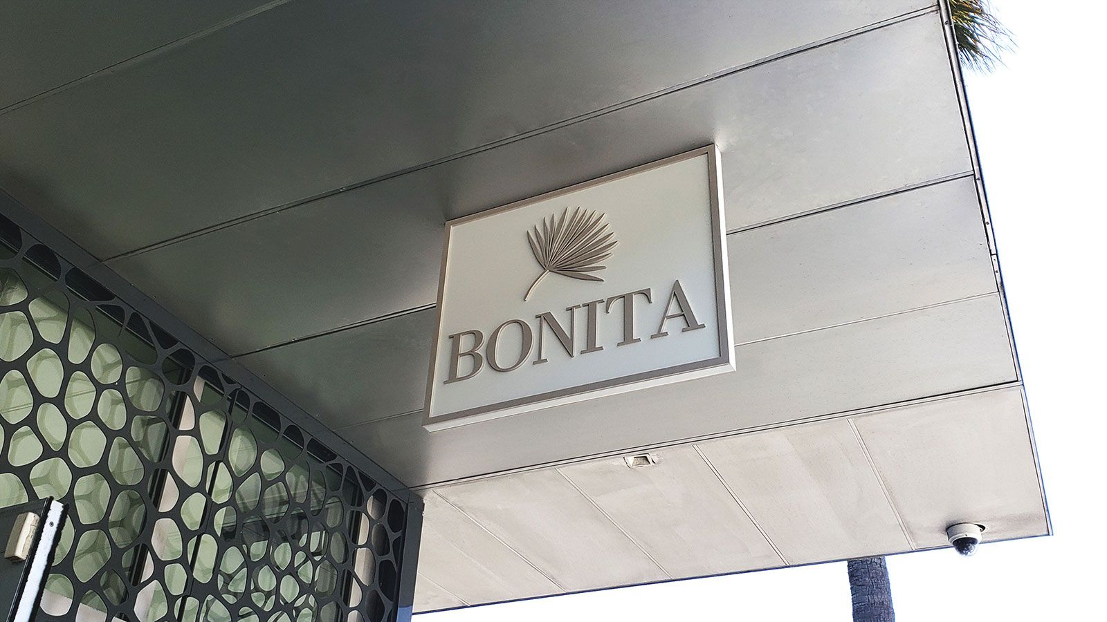 Bonita aluminum blade sign