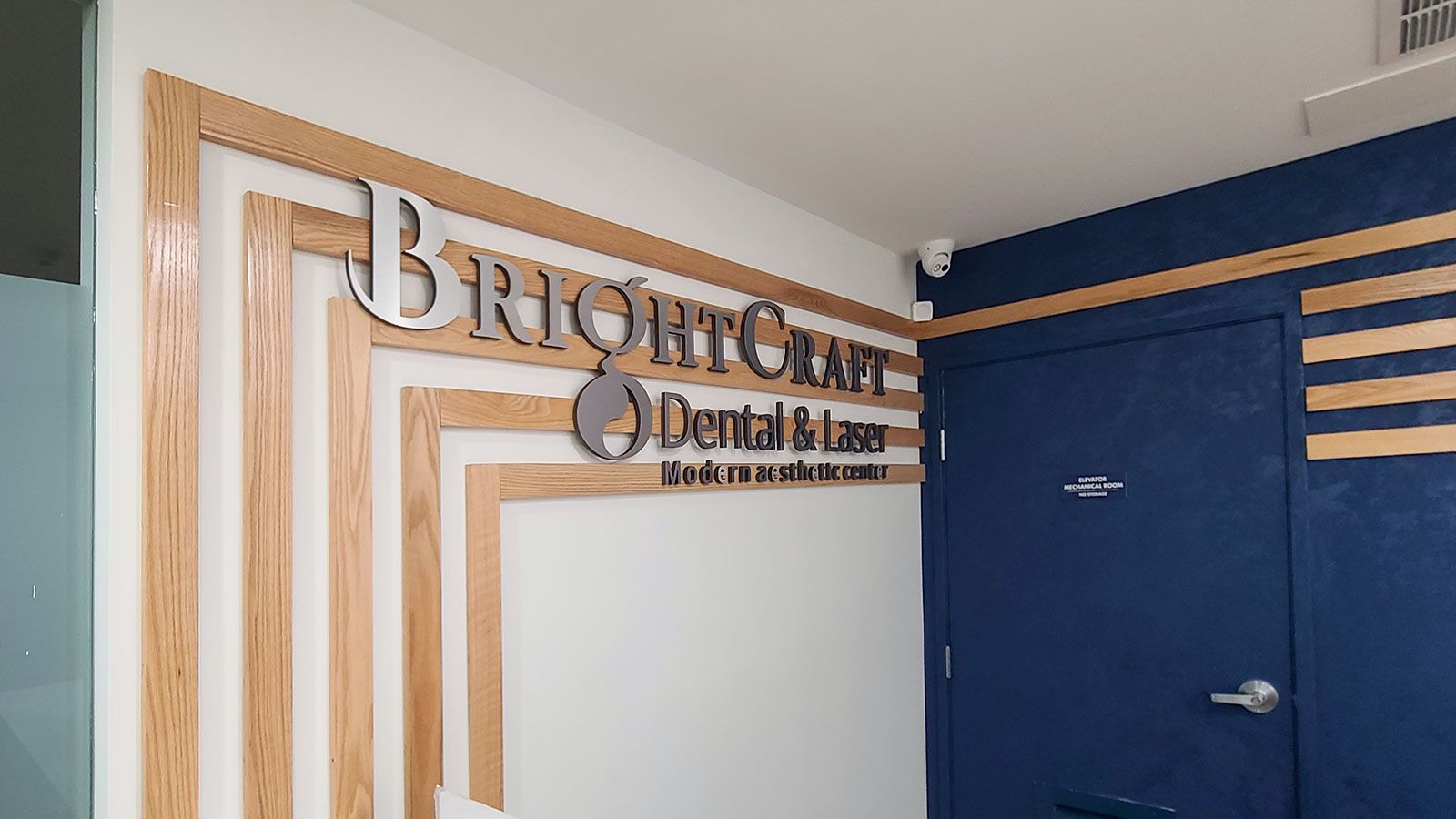 Bright Craft Ultra board signs