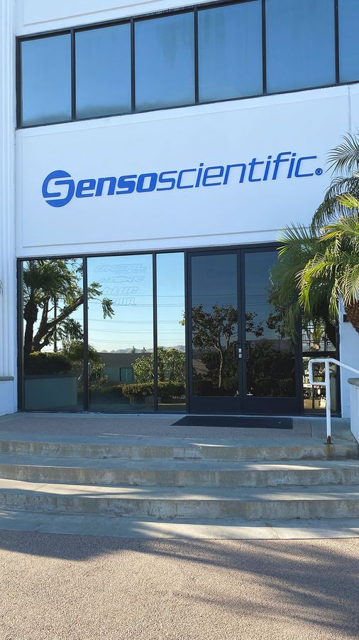 Sensoscientific building sign