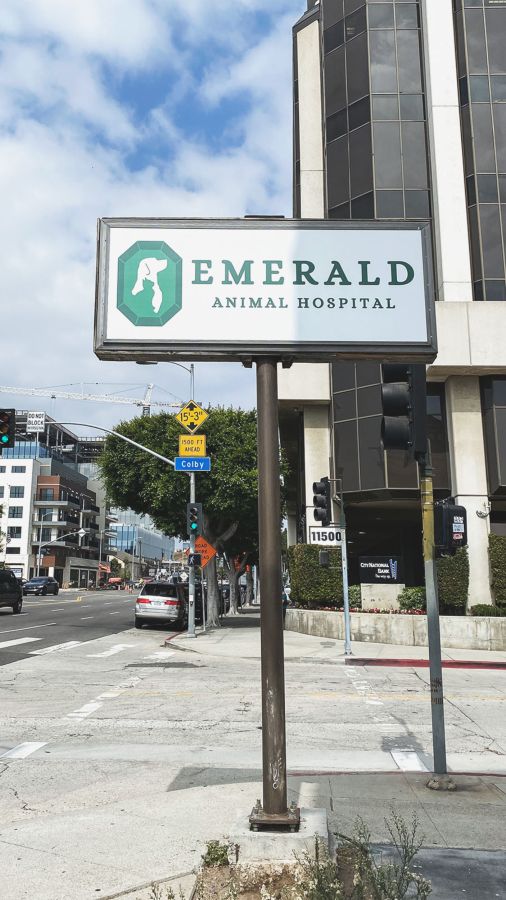 Emerald outdoor dibond sign