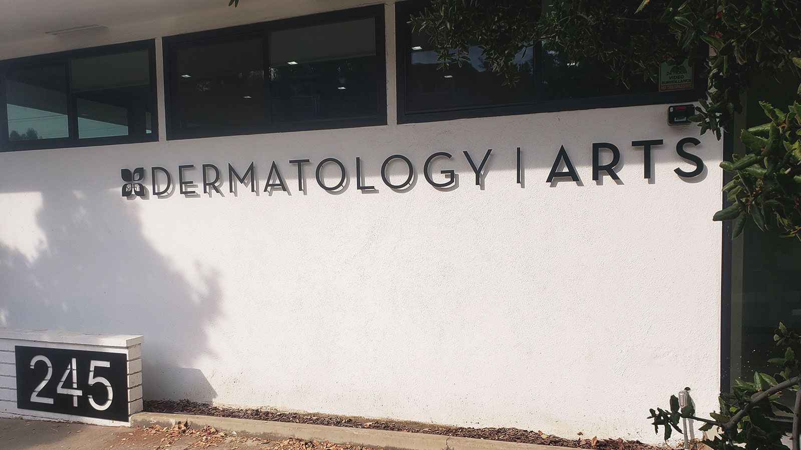 dermatology arts 3d sign