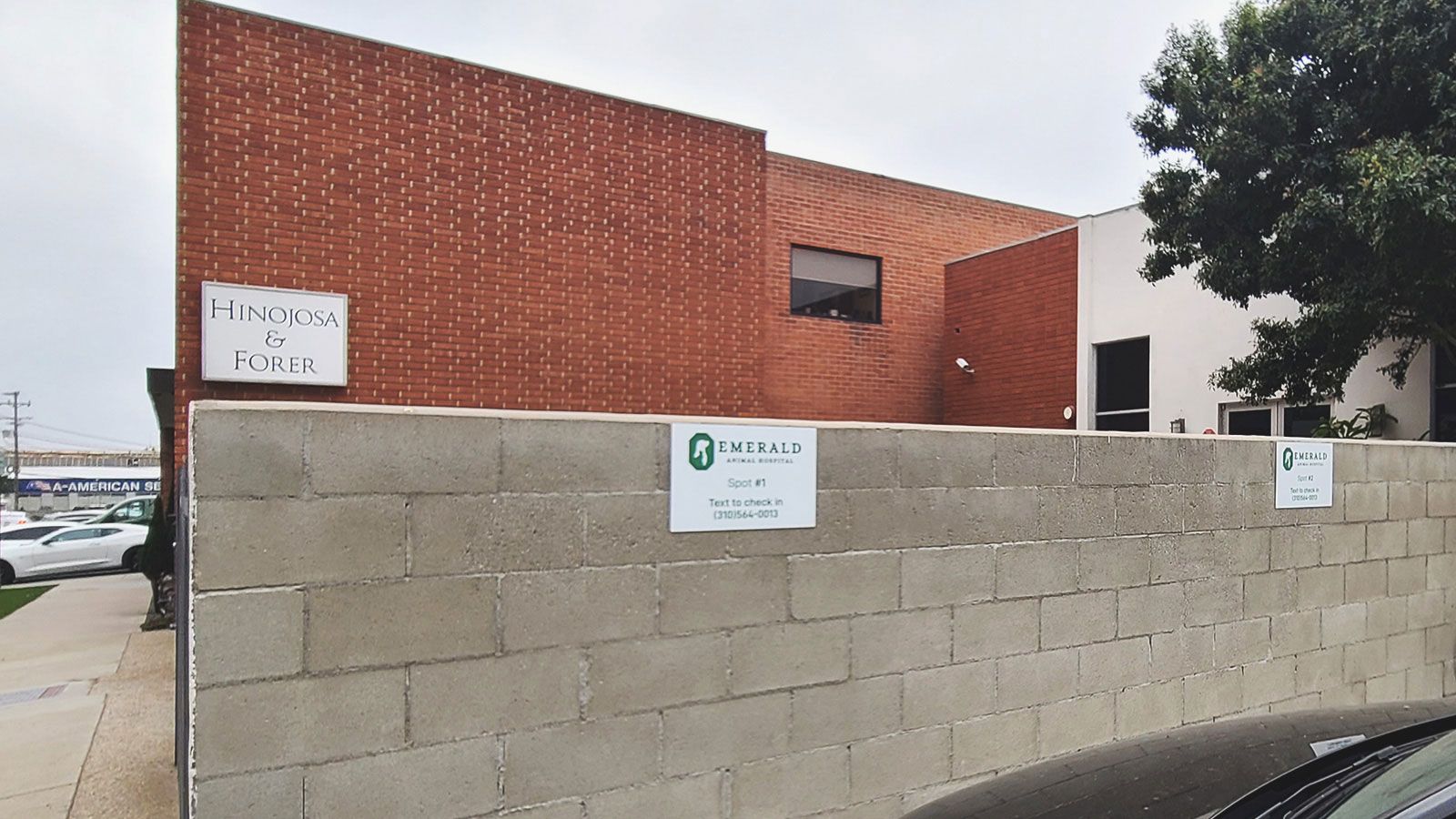 emerald dibond parking sign