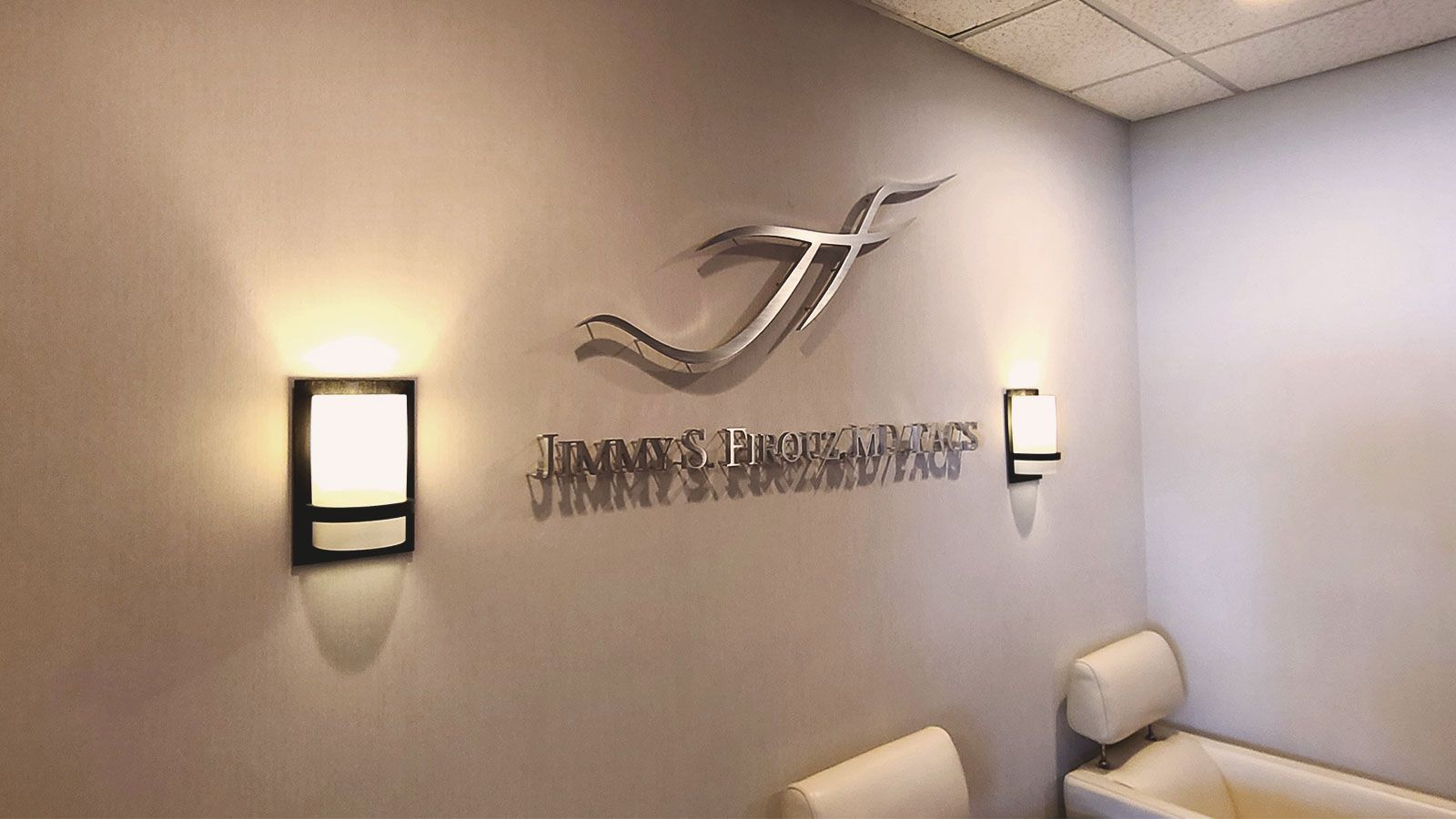 Firouz Plastic Surgery 3D sign