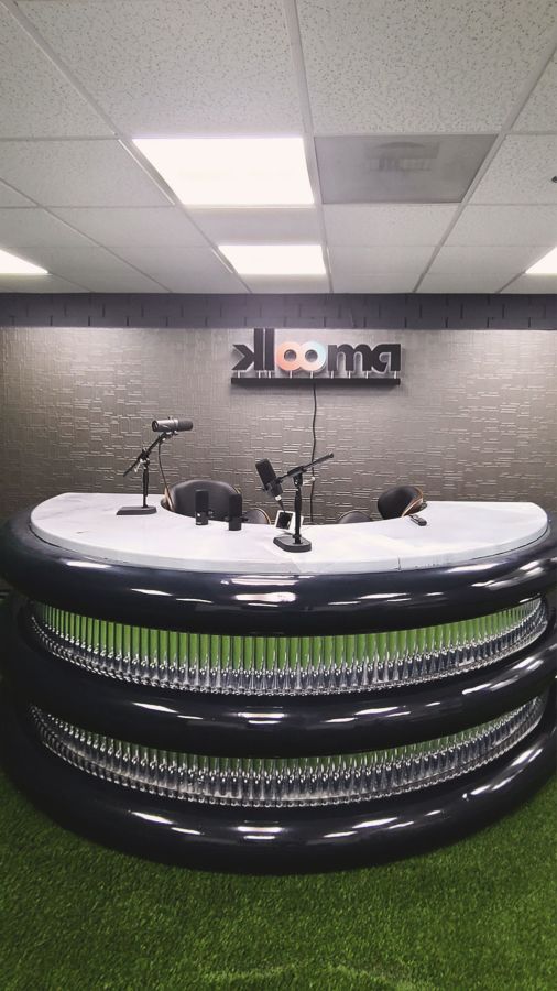 klooma lobby sign