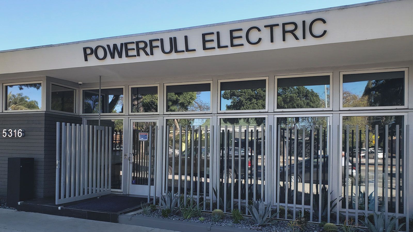 powerfull electric building sign